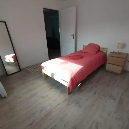 Coquelicots Otel Saint-Étienne-du-Rouvray